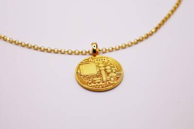 AgaKulche 14 Carat Bitcoin Gold Necklace - 2