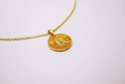 AgaKulche 14 Carat Bitcoin Gold Necklace - 4