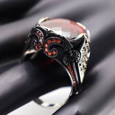 AgaKulche Silver Men's Red Stone Double Spear Ring - 3