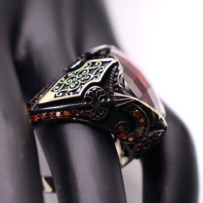 AgaKulche Silver Men's Red Stone Double Spear Ring - 4