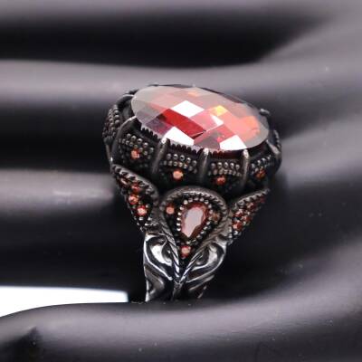 AgaKulche Silver Men's Red Stone Drop Pattern Ring - 2