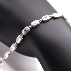 AgaKulche Silver Zircon Stone Emerald Cut Bracelet - 3