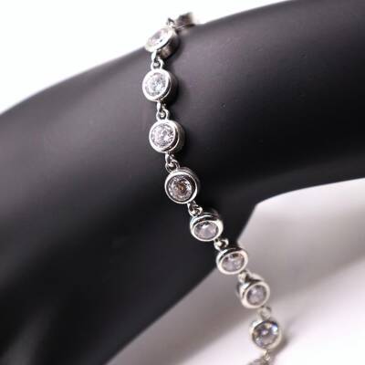 AgaKulche Silver Zircon Stone Seed Bracelet - 2