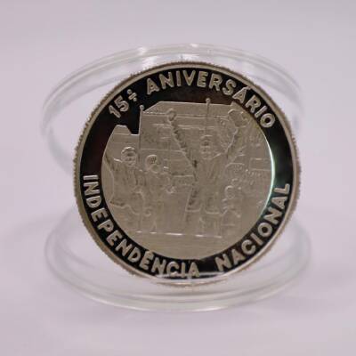 St. Thomas & Prince 1000 Dobras (1990) 15th Independence 20 Gram Gümüş Sikke Coin (999.0) - 3